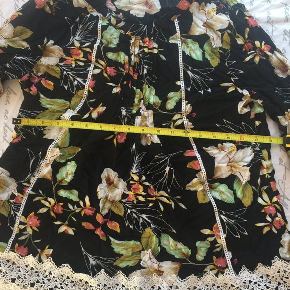 Cotton Blouse with trim. - Picture 7 of 12